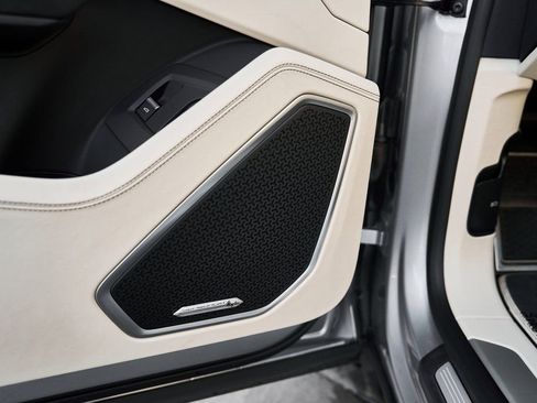 Used 2021 Lamborghini Urus image 28