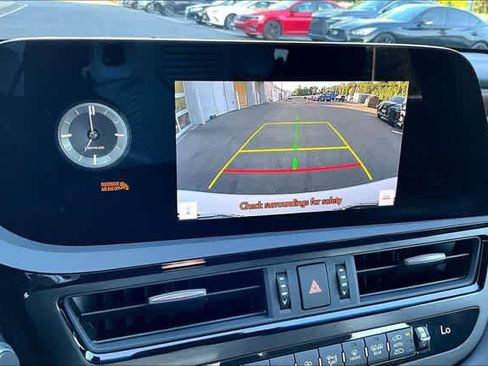 Used 2025 Lexus ES 350 w/ Premium Package FWD image 14