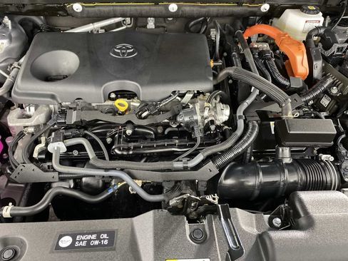 Used 2024 Toyota RAV4 LE AWD/4WD image 36