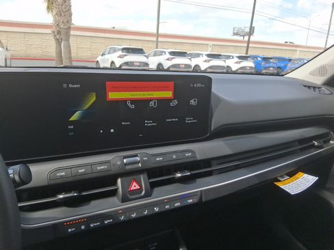 New 2026 Kia K4 FWD image 9