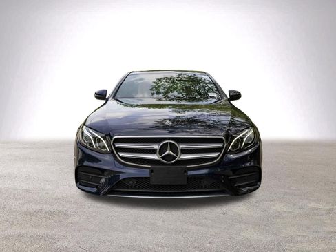 Used 2018 Mercedes-Benz E 300 image 3