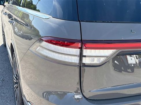 New 2025 Lincoln Aviator Black Label image 11