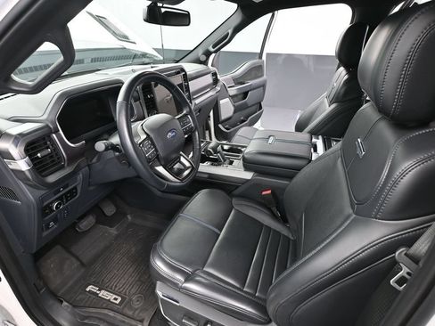 Used 2025 Ford F150 Platinum AWD/4WD image 23