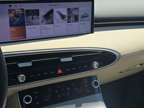 New 2026 Genesis GV70 2.5T Select w/ G1 Accessory Package image 22