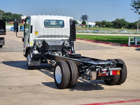 New 2025 Chevrolet Low Cab Forward RWD image 3