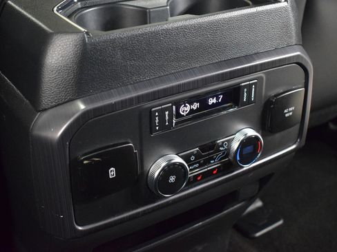 Used 2023 Ford Expedition Platinum image 20