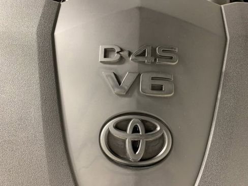 Used 2019 Toyota Avalon Limited image 42