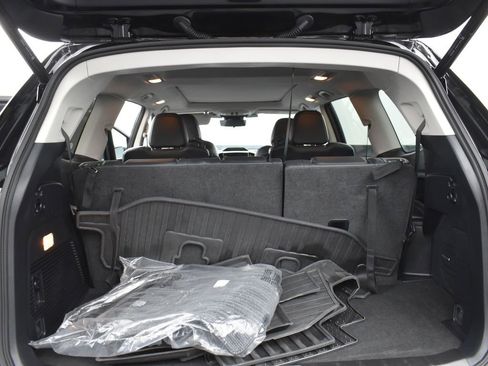 Used 2023 Subaru Ascent Touring image 29