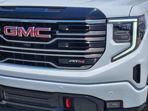 Used 2025 GMC Sierra 1500 AT4 AWD/4WD image 8