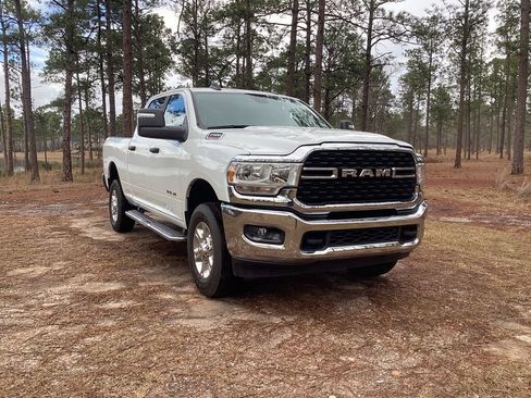 Used 2024 RAM 2500 Big Horn AWD/4WD image 7