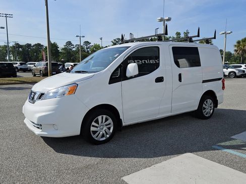Used 2020 Nissan NV200 SV FWD image 2