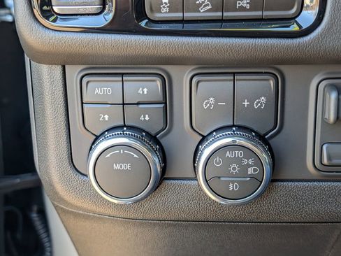 New 2026 GMC Yukon XL Elevation AWD/4WD image 40