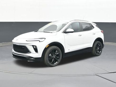 Used 2026 Buick Encore GX Sport Touring image 4