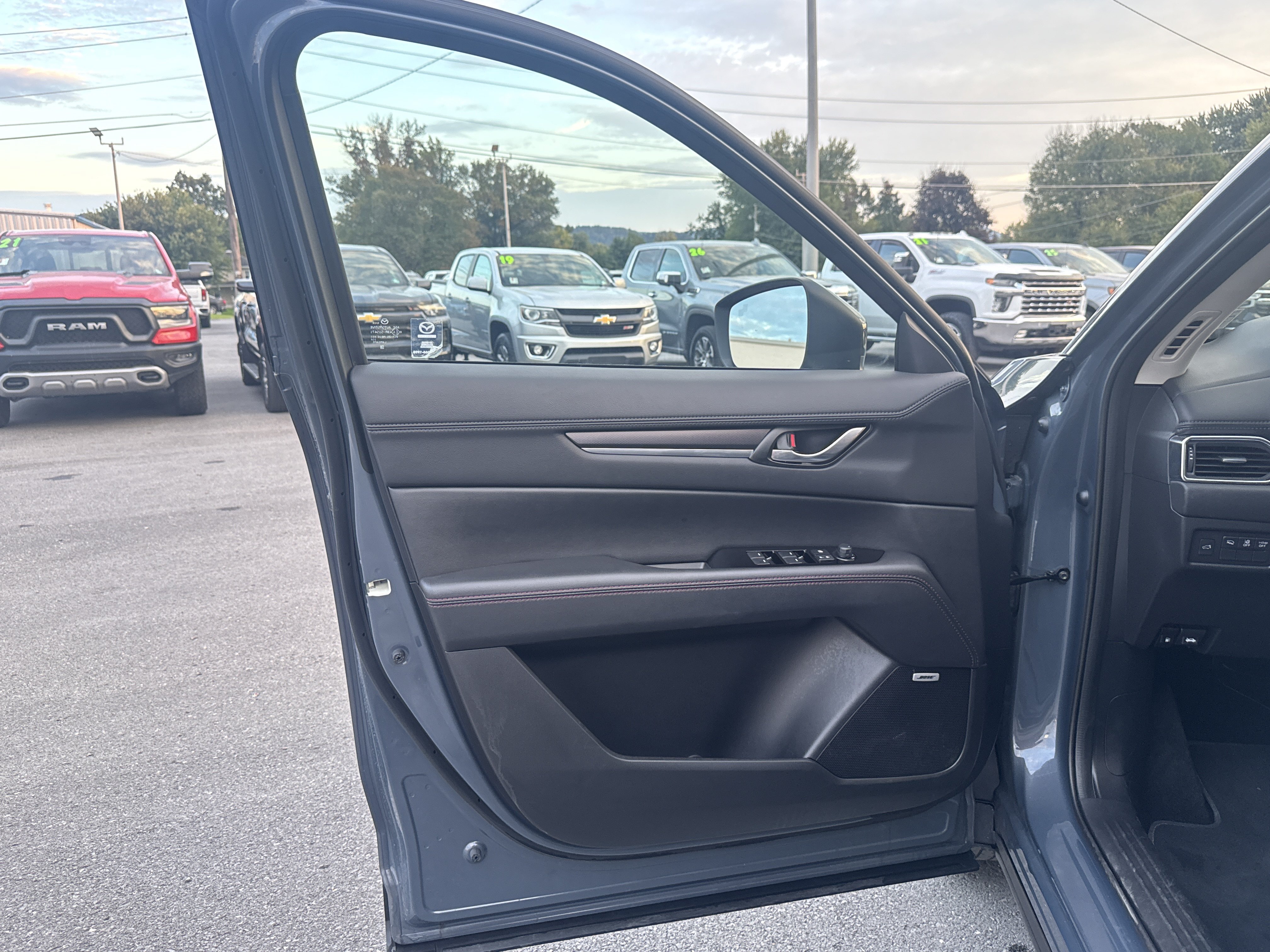 Used 2025 MAZDA CX-5 Carbon Edition AWD/4WD image 16
