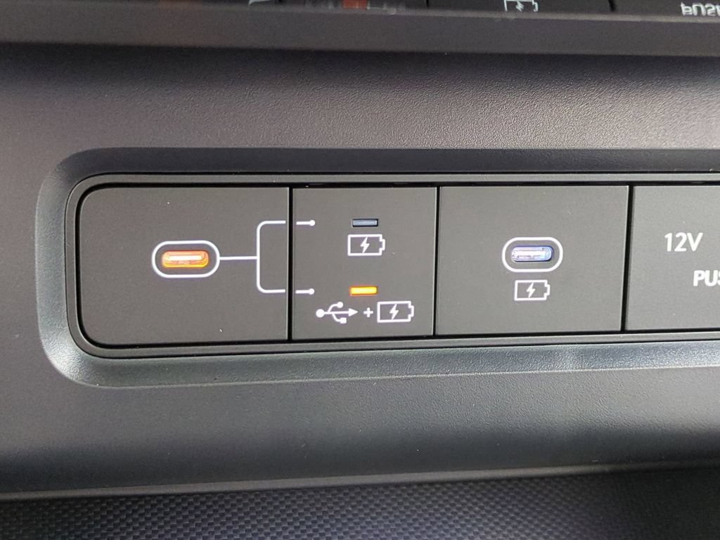 New 2026 Hyundai Tucson Limited FWD image 24