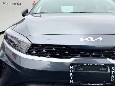 Used 2024 Kia Forte LXS FWD image 9