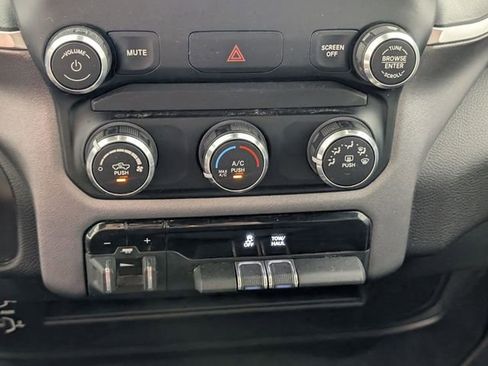 Used 2023 RAM 2500 Big Horn w/ Level 1 Equipment Group image 21