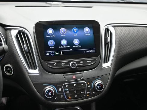 Used 2019 Chevrolet Malibu LT FWD image 13