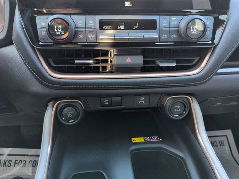 Certified 2025 Toyota Grand Highlander AWD Hybrid image 18