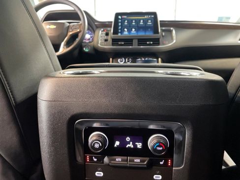 Used 2024 Chevrolet Suburban High Country image 7