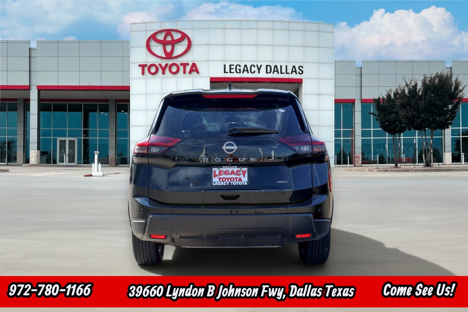 Used 2026 Nissan Rogue SV AWD/4WD image 8