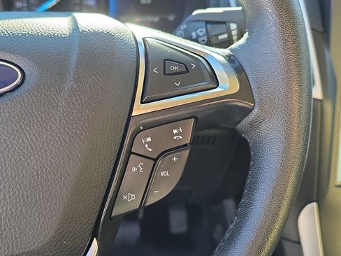 Used 2024 Ford Edge SEL image 32