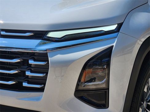 Used 2026 Chevrolet Equinox LT FWD image 15