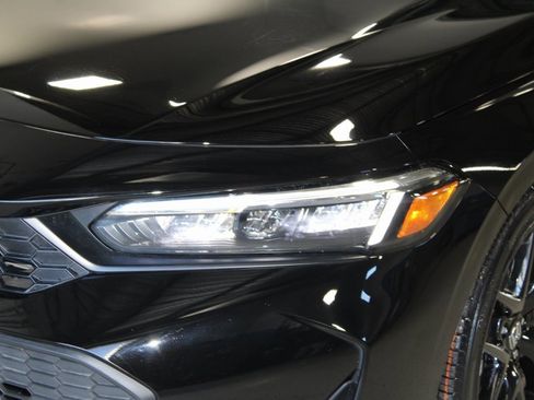 Used 2025 Honda Civic Sport image 2