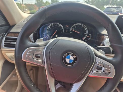 Used 2019 BMW 750i xDrive AWD/4WD image 37