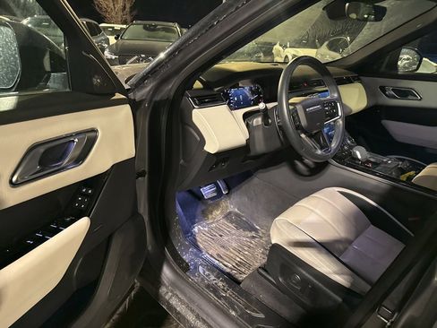 Used 2022 Land Rover Range Rover Velar R-Dynamic S image 14