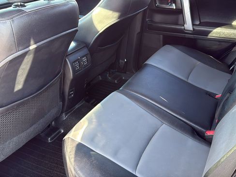 Used 2014 Toyota 4Runner SR5 Premium image 21