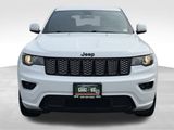 Used 2021 Jeep Grand Cherokee Laredo X image 2
