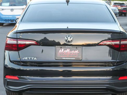 Used 2022 Volkswagen Jetta S image 7