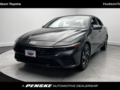 Used 2024 Hyundai Elantra SEL w/ Convenience Package