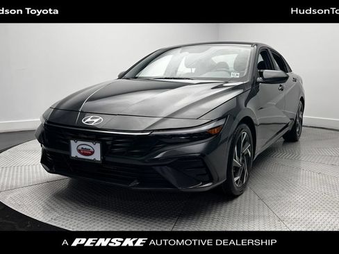 Used 2024 Hyundai Elantra SEL w/ Convenience Package FWD image 1