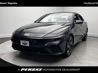 Used 2024 Hyundai Elantra SEL w/ Convenience Package FWD video 1