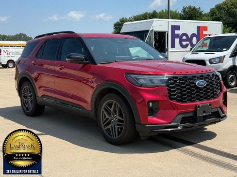 Used 2025 Ford Explorer ST w/ Sun And Sound Package AWD/4WD image 3