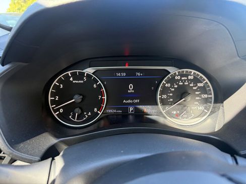 Used 2025 Nissan Altima 2.5 SV image 37