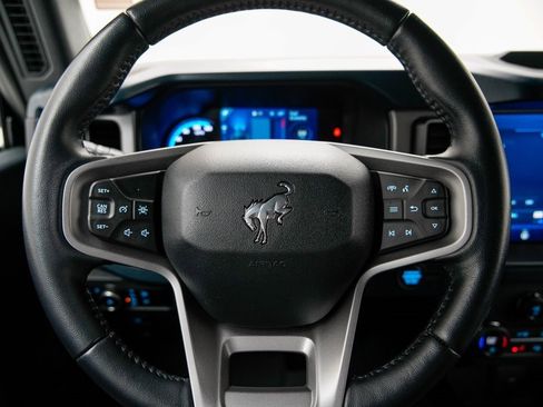 Used 2023 Ford Bronco Outer Banks image 31