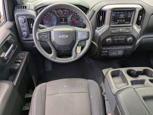 Used 2019 Chevrolet Silverado 1500 Custom Trail Boss w/ Custom Convenience Package AWD/4WD image 18