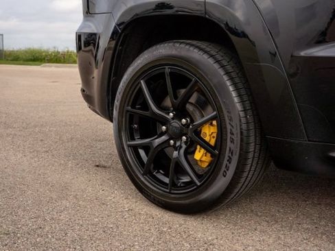 Used 2018 Jeep Grand Cherokee Trackhawk AWD/4WD image 10