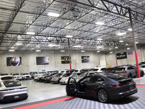 Used 2018 Porsche Panamera 4S w/ Premium Package Plus AWD/4WD image 14