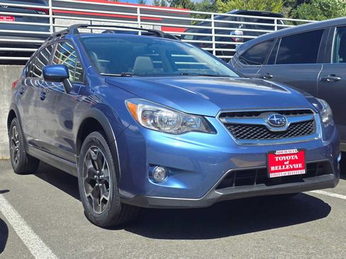 Used 2015 Subaru Crosstrek 2.0i Premium w/ Moonroof Package AWD/4WD image 3