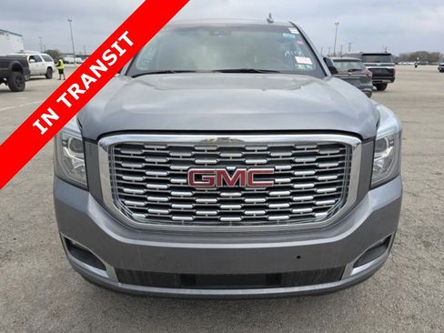 Used 2019 GMC Yukon Denali w/ Denali Ultimate Package AWD/4WD image 5