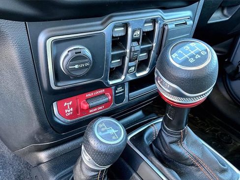 Used 2021 Jeep Gladiator Mojave image 17