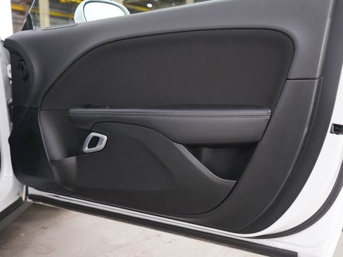 Used 2022 Dodge Challenger GT AWD/4WD image 9