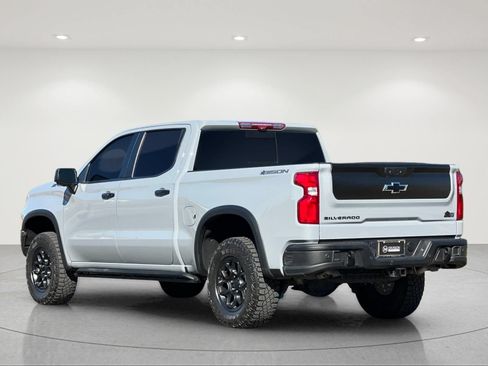 Used 2024 Chevrolet Silverado 1500 ZR2 w/ ZR2 Bison Edition AWD/4WD image 3