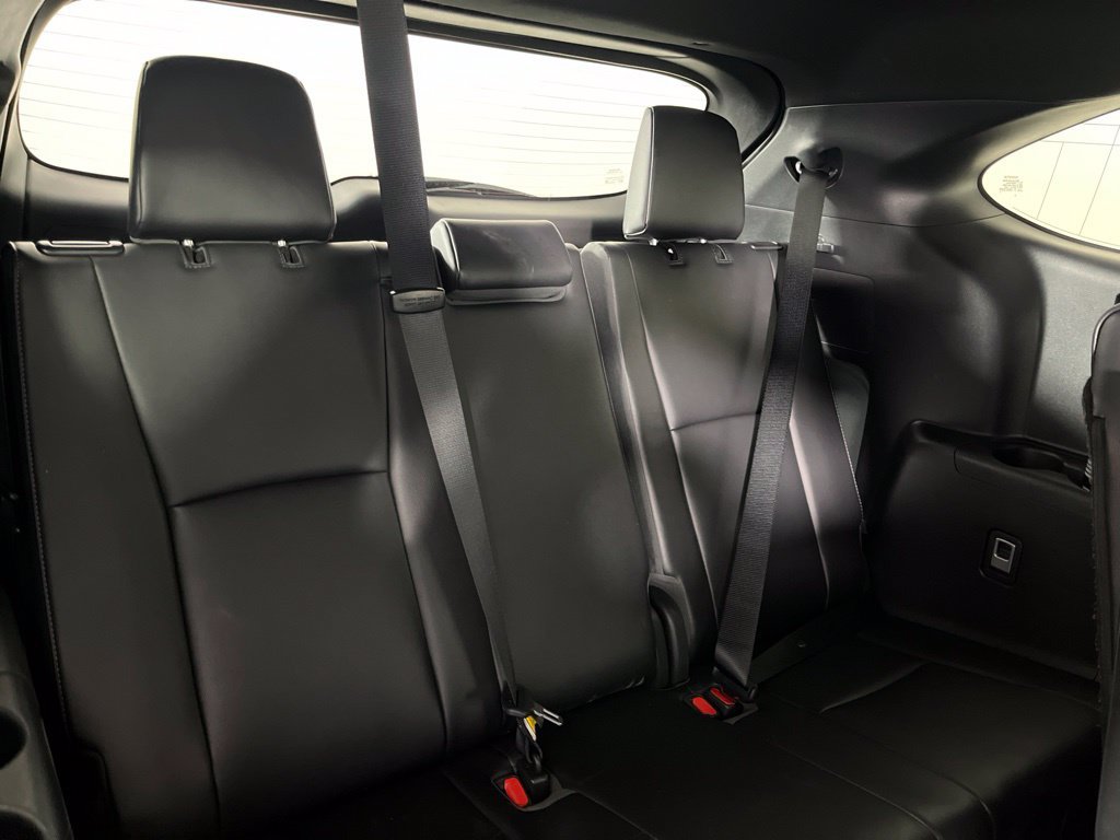 Used 2023 Toyota Highlander XSE FWD image 11
