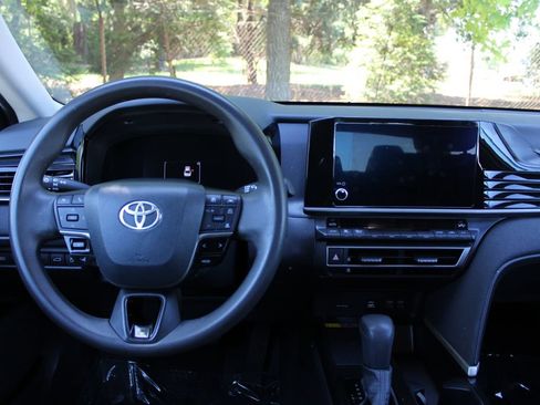 Used 2025 Toyota Camry LE FWD image 16