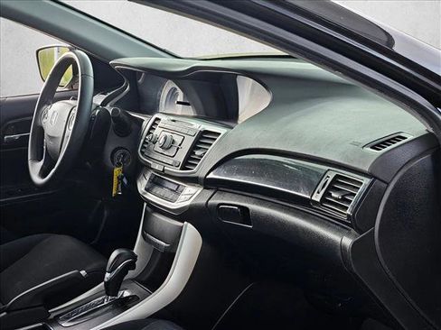 Used 2014 Honda Accord Sport image 25